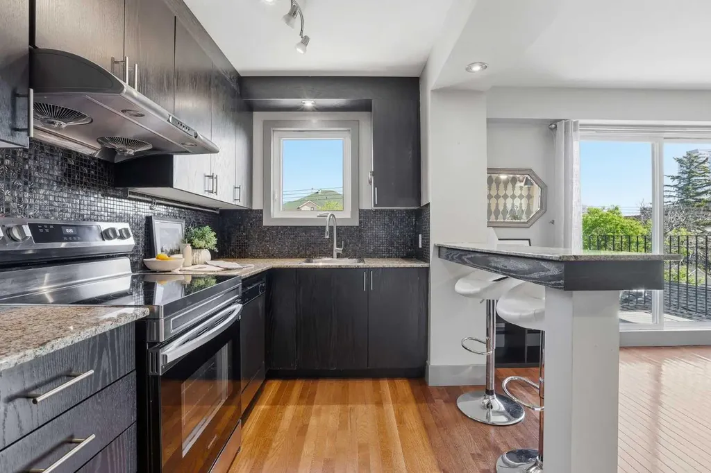 1736 13 Avenue SW Calgary AB T3C 0T9