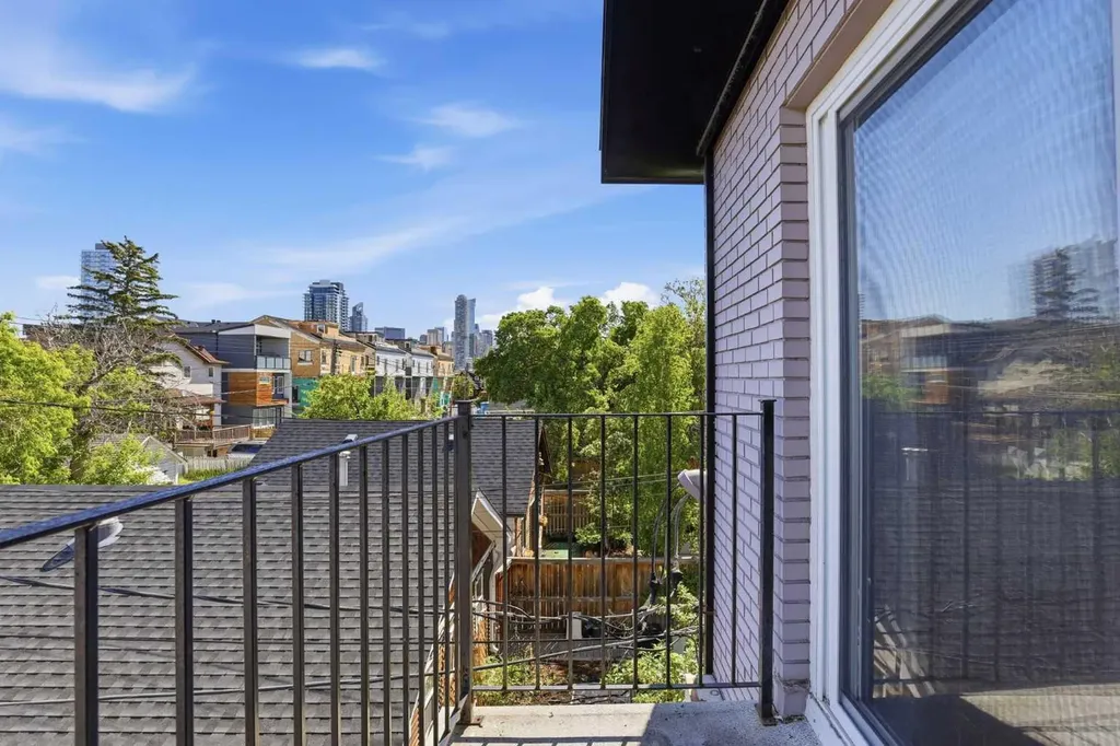 1736 13 Avenue SW Calgary AB T3C 0T9