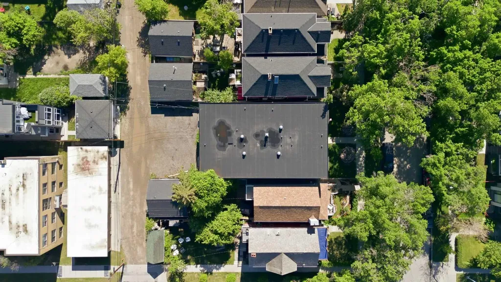 1736 13 Avenue SW Calgary AB T3C 0T9