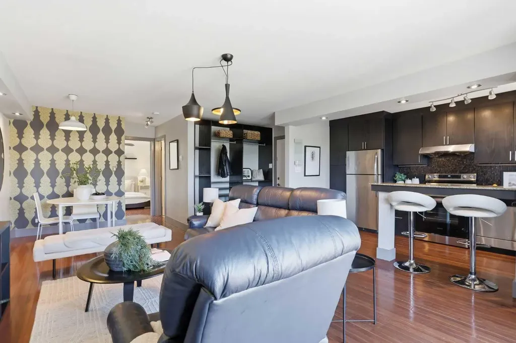 1736 13 Avenue SW Calgary AB T3C 0T9