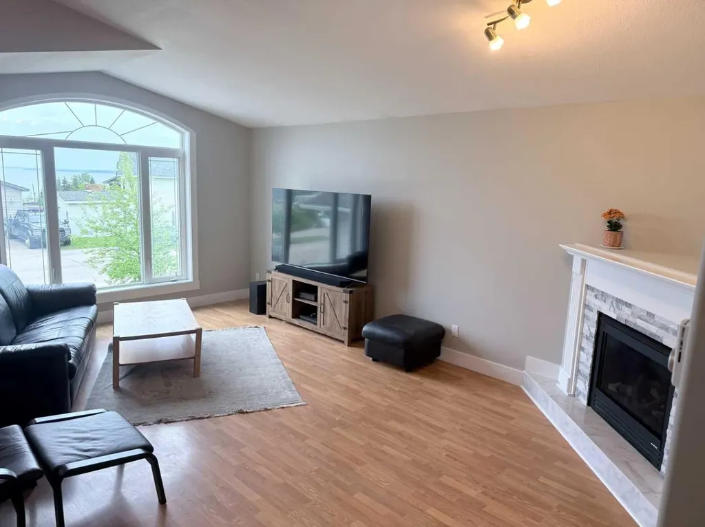9609 100 Avenue Lac La Biche AB T0A 2C0