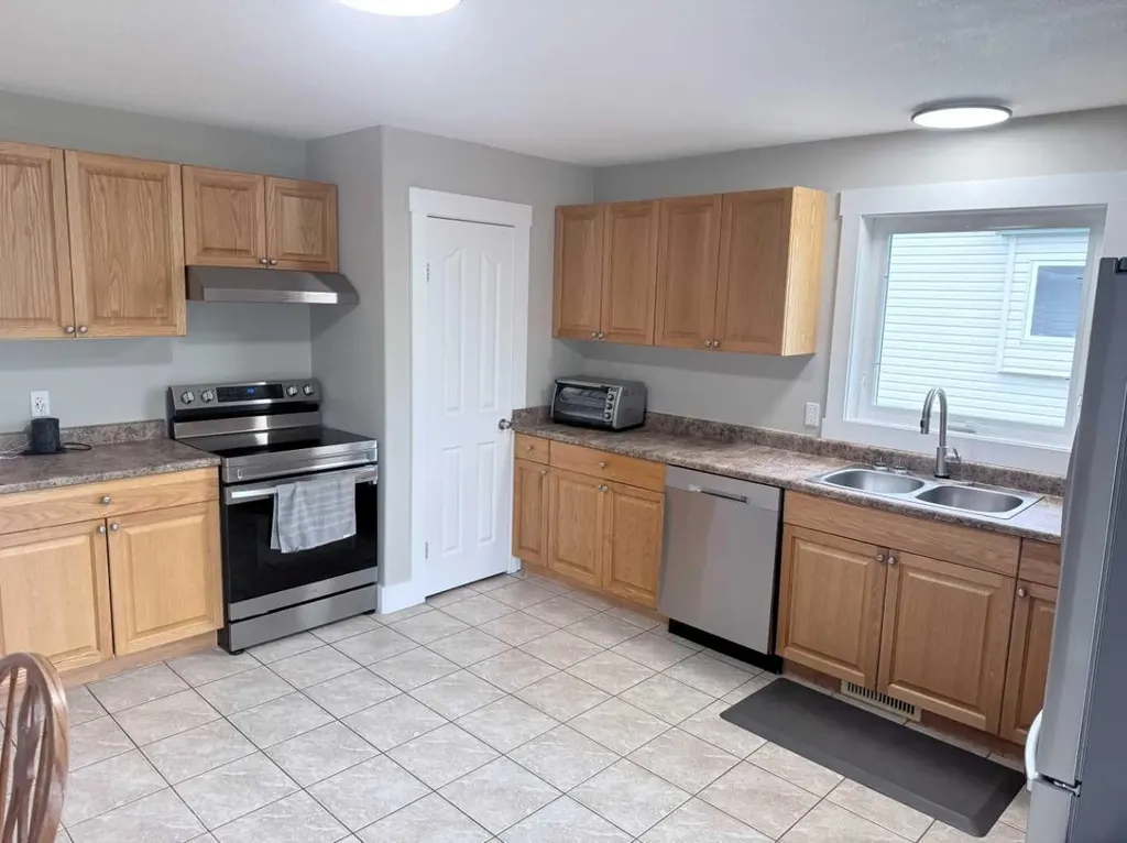 9609 100 Avenue Lac La Biche AB T0A 2C0