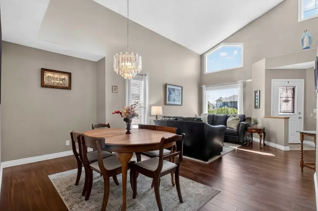 210 Douglas Ridge Place SE Calgary AB T2Z 2T4