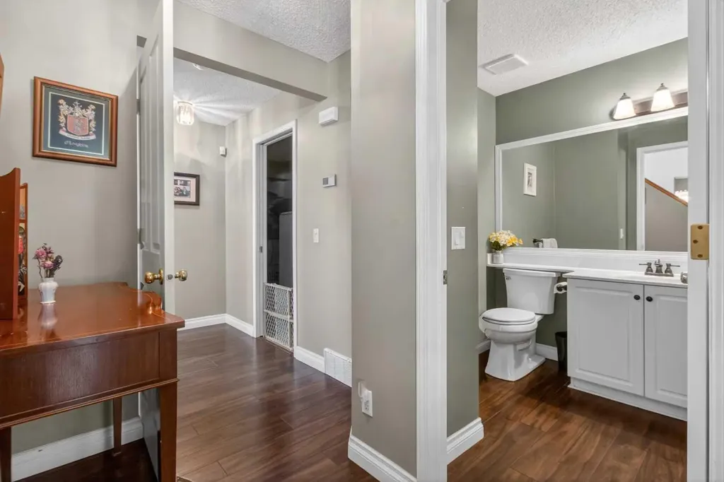 210 Douglas Ridge Place SE Calgary AB T2Z 2T4