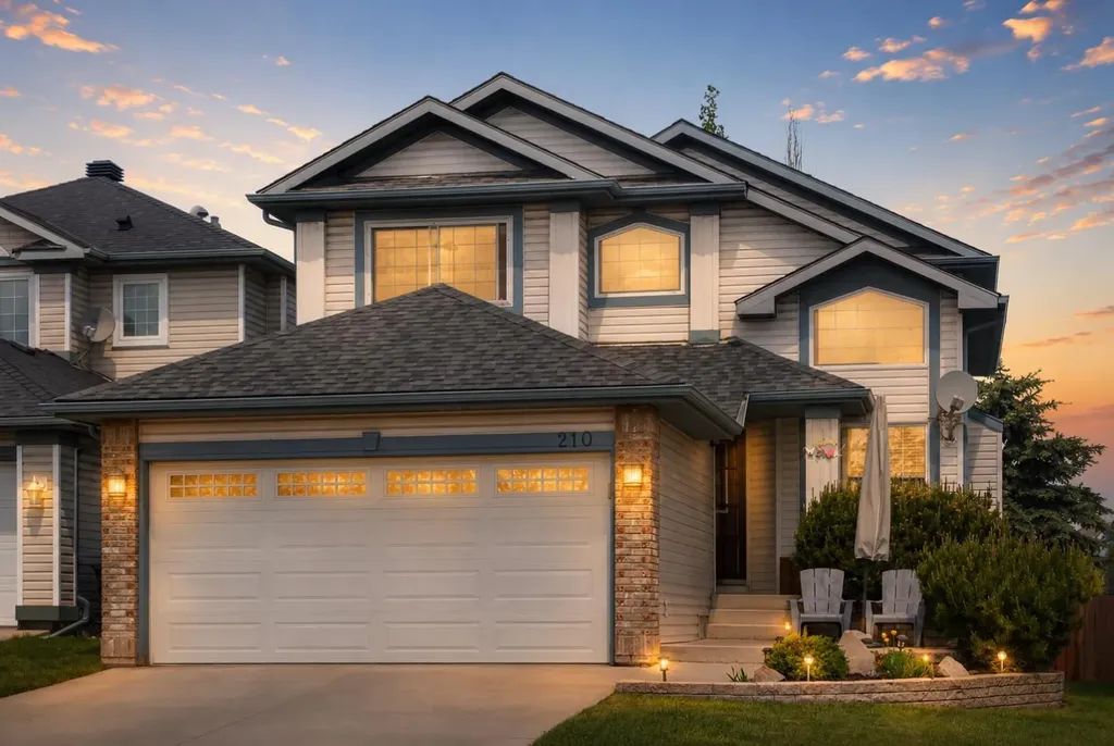 210 Douglas Ridge Place SE Calgary AB T2Z 2T4