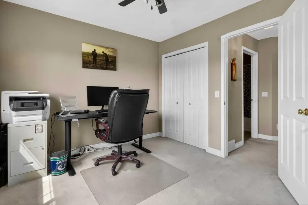 210 Douglas Ridge Place SE Calgary AB T2Z 2T4