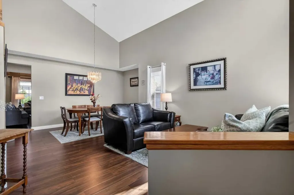 210 Douglas Ridge Place SE Calgary AB T2Z 2T4