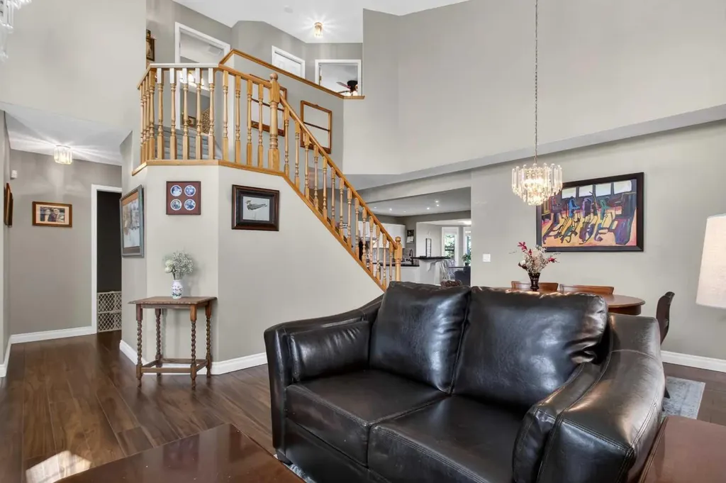 210 Douglas Ridge Place SE Calgary AB T2Z 2T4