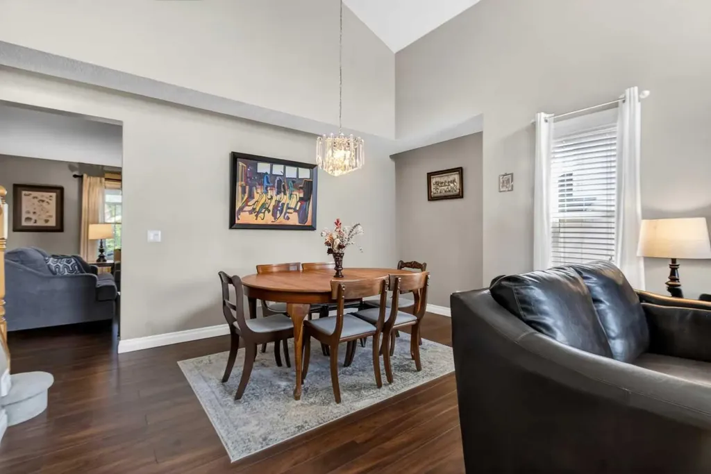 210 Douglas Ridge Place SE Calgary AB T2Z 2T4