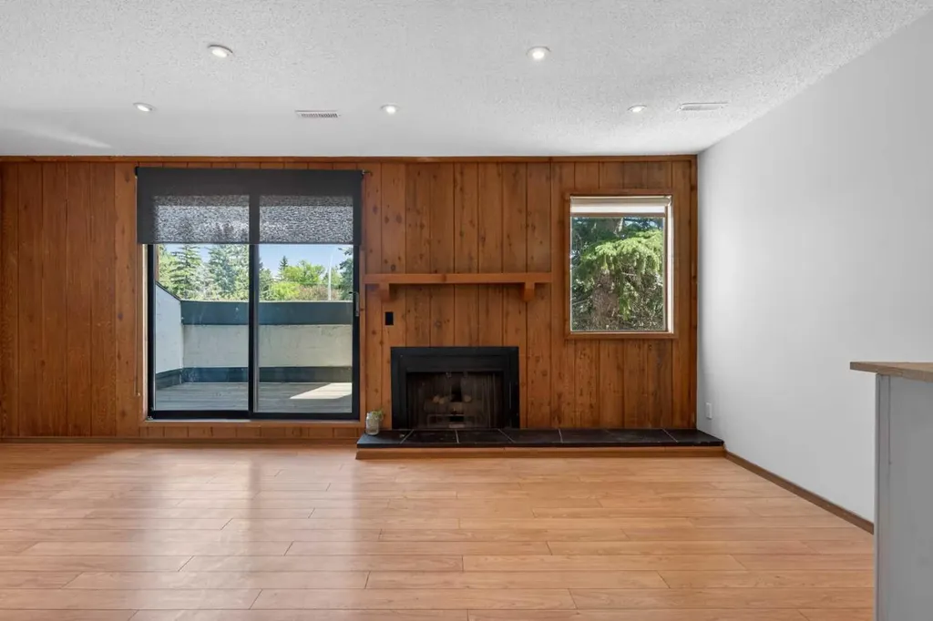 2520 Palliser Drive SW Calgary AB T2V4S9