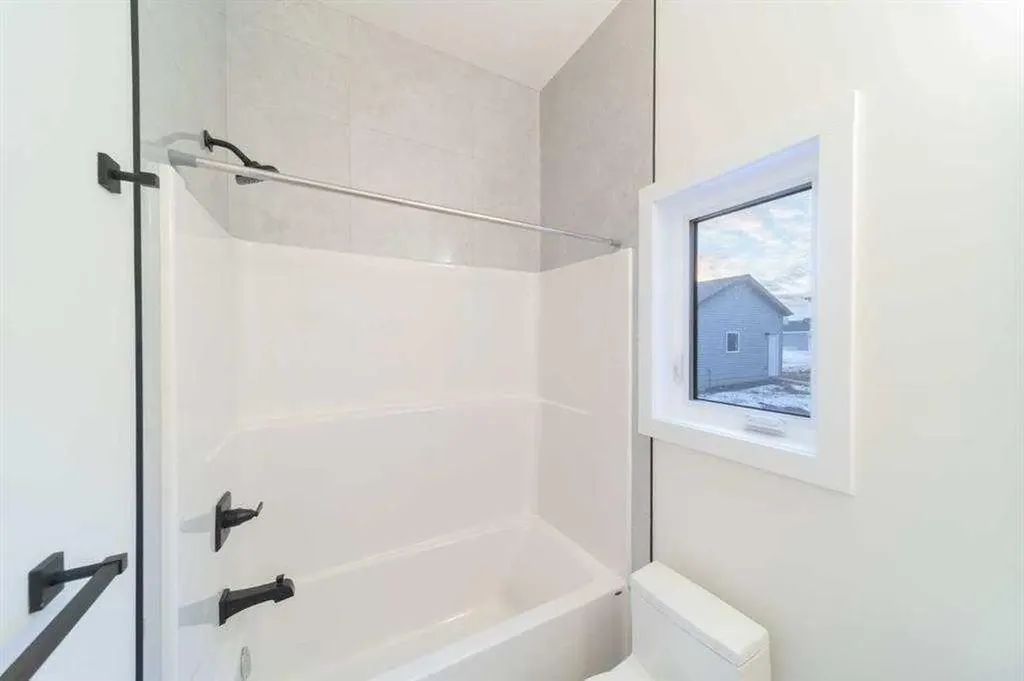 1185 Iron Ridge Avenue Crossfield AB T0M 0S0