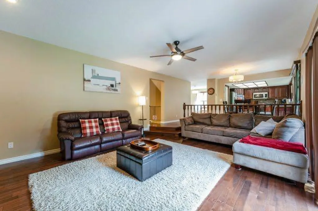 181 Huntington Park Drumheller AB T0J0Y6