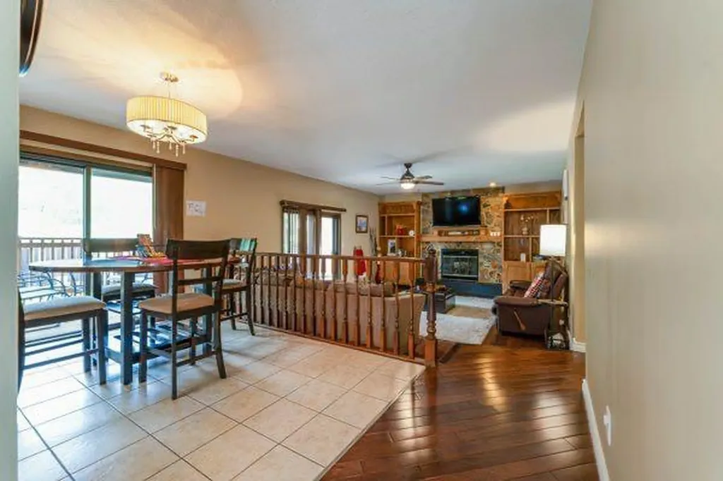 181 Huntington Park Drumheller AB T0J0Y6