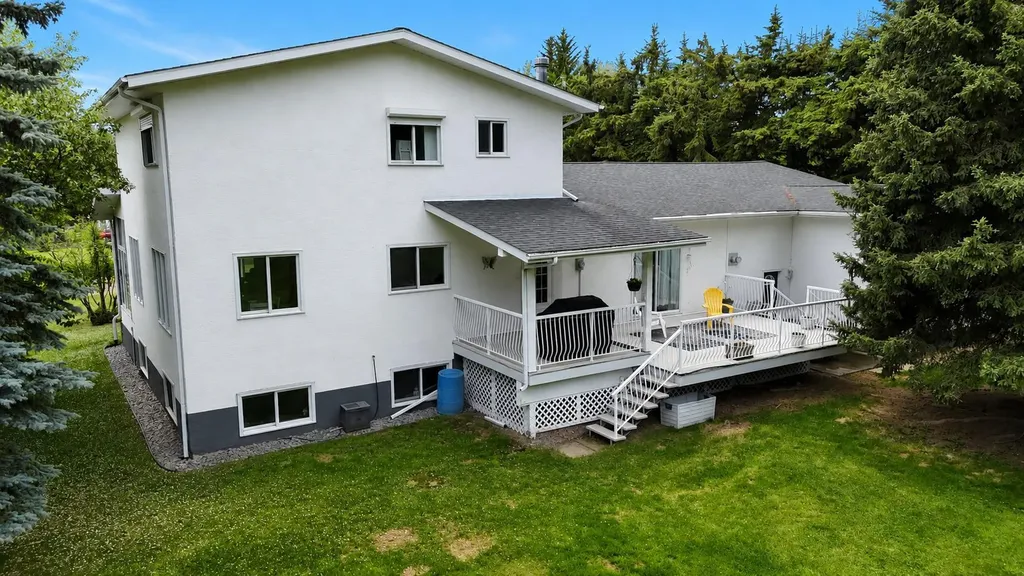 6336 13 Avenue Edson AB T7E 1S2