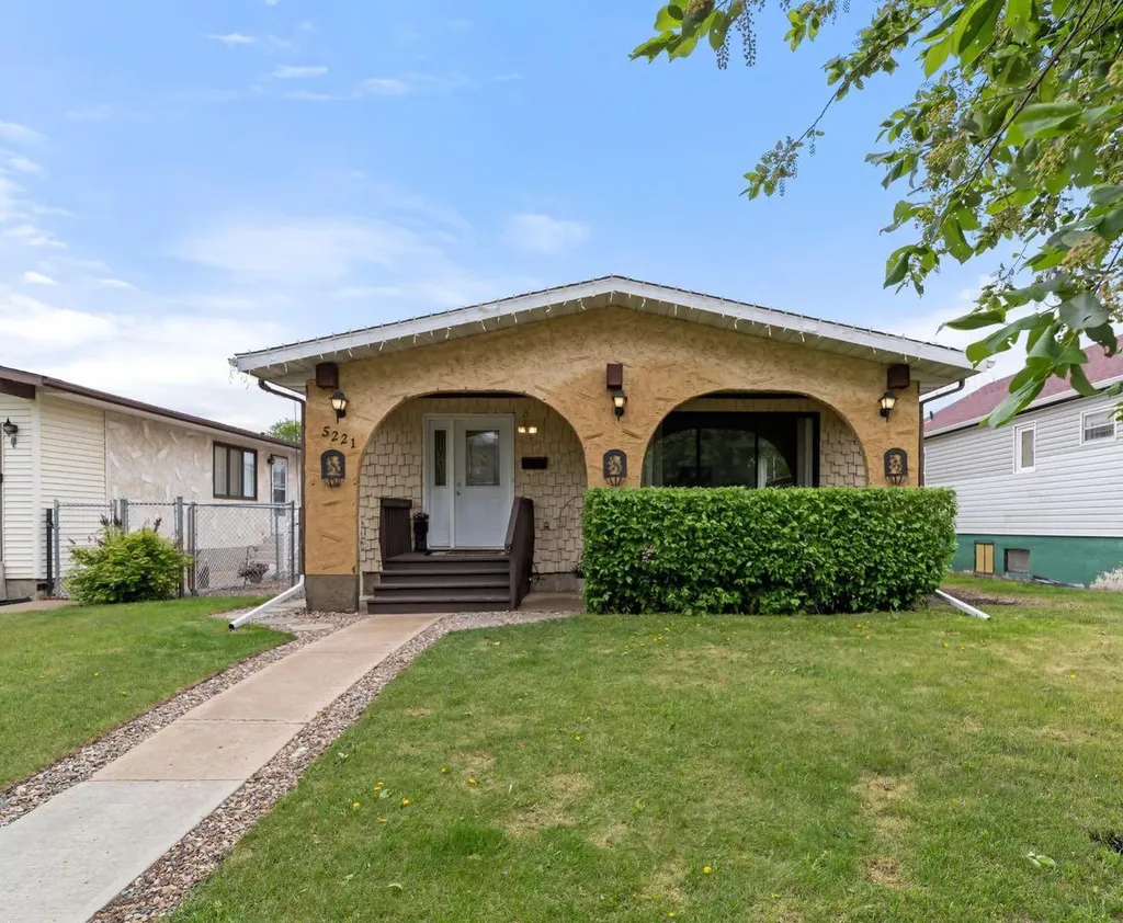 5221 42 Street Camrose AB T4V 1A7