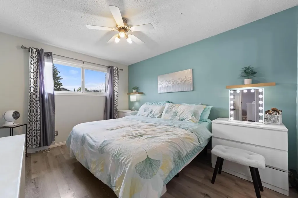 5221 42 Street Camrose AB T4V 1A7