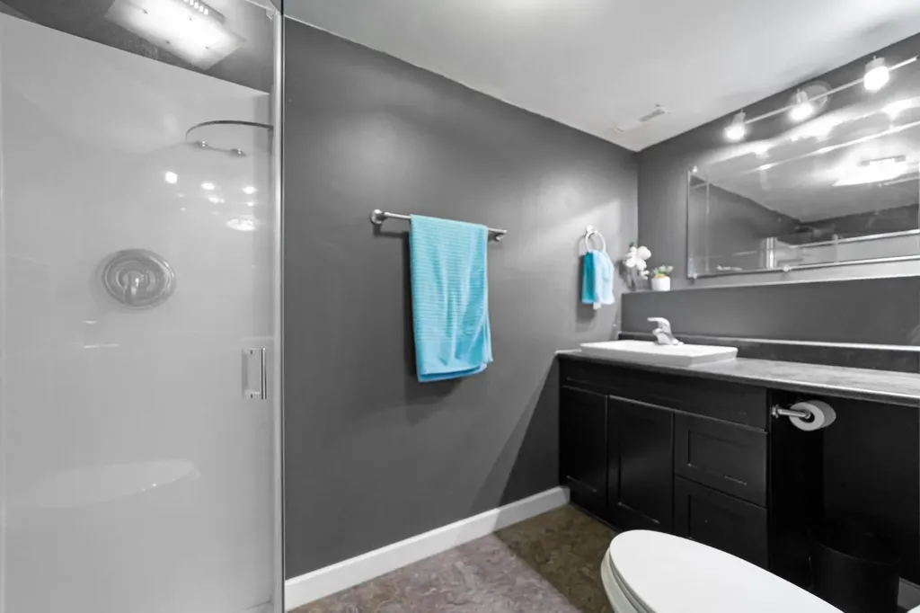 5221 42 Street Camrose AB T4V 1A7