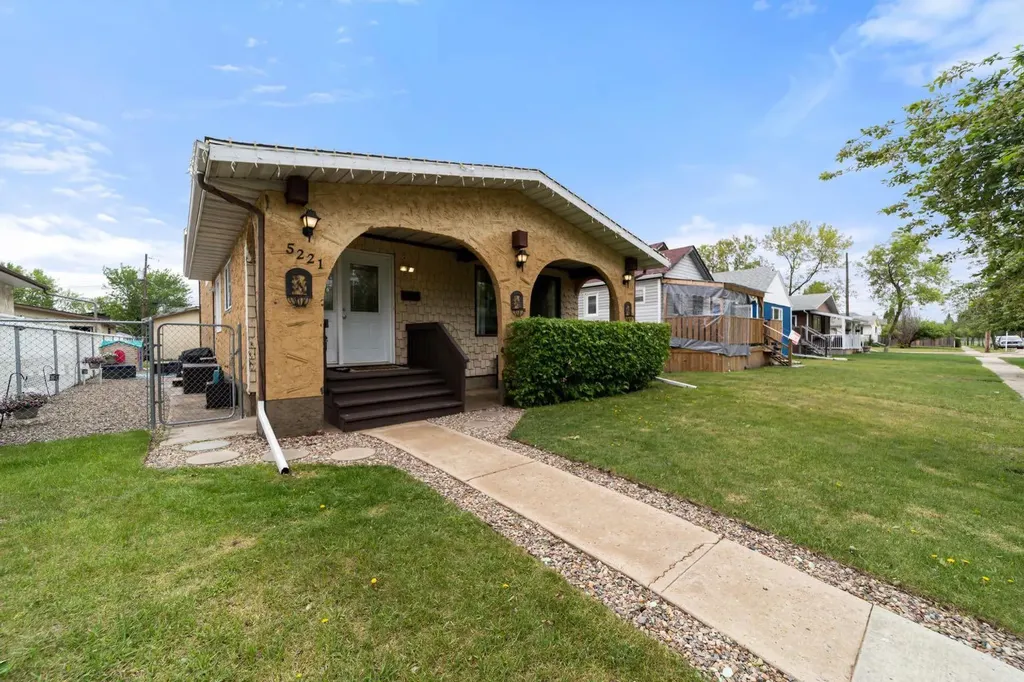 5221 42 Street Camrose AB T4V 1A7