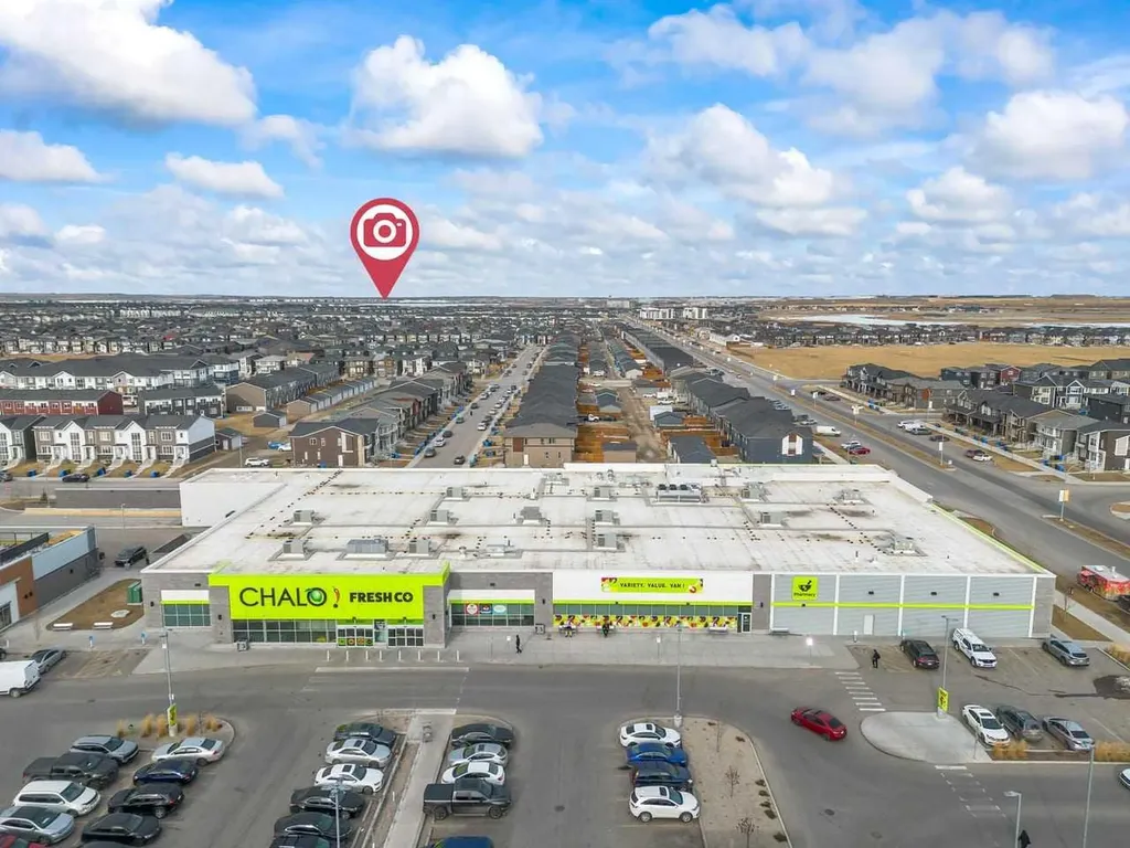 42 Corner Glen Manor NE Calgary AB T3N 2R4