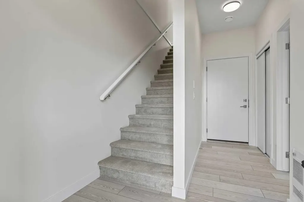 42 Corner Glen Manor NE Calgary AB T3N 2R4
