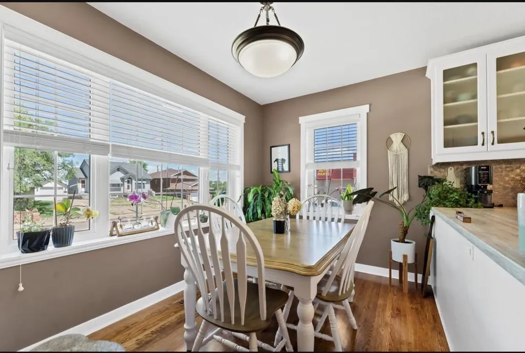 53 3 Street SW Medicine Hat AB T1A 4C4