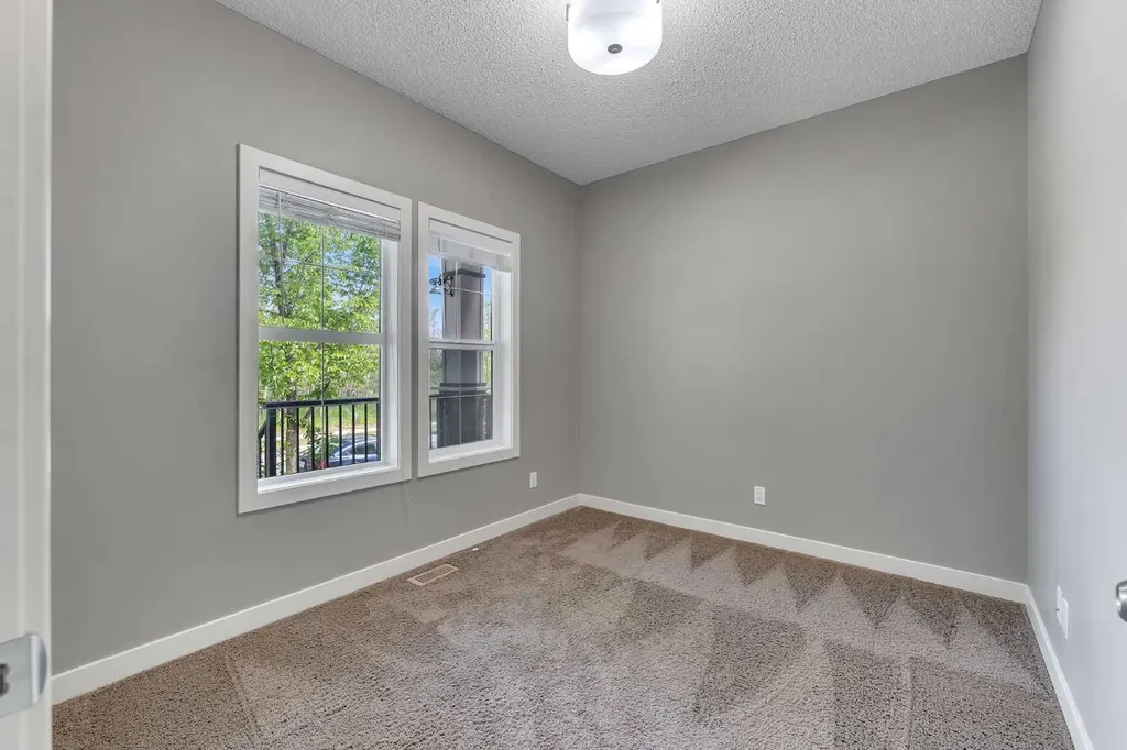 240 Elgin Meadows Way SE Calgary AB T2Z0R9