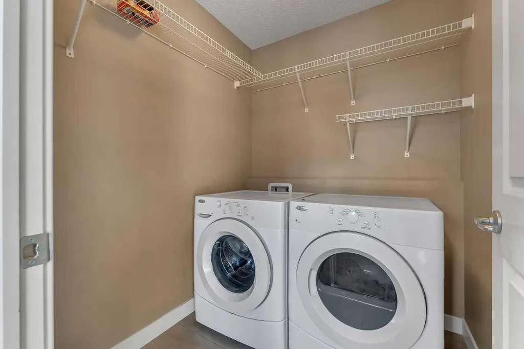 240 Elgin Meadows Way SE Calgary AB T2Z0R9