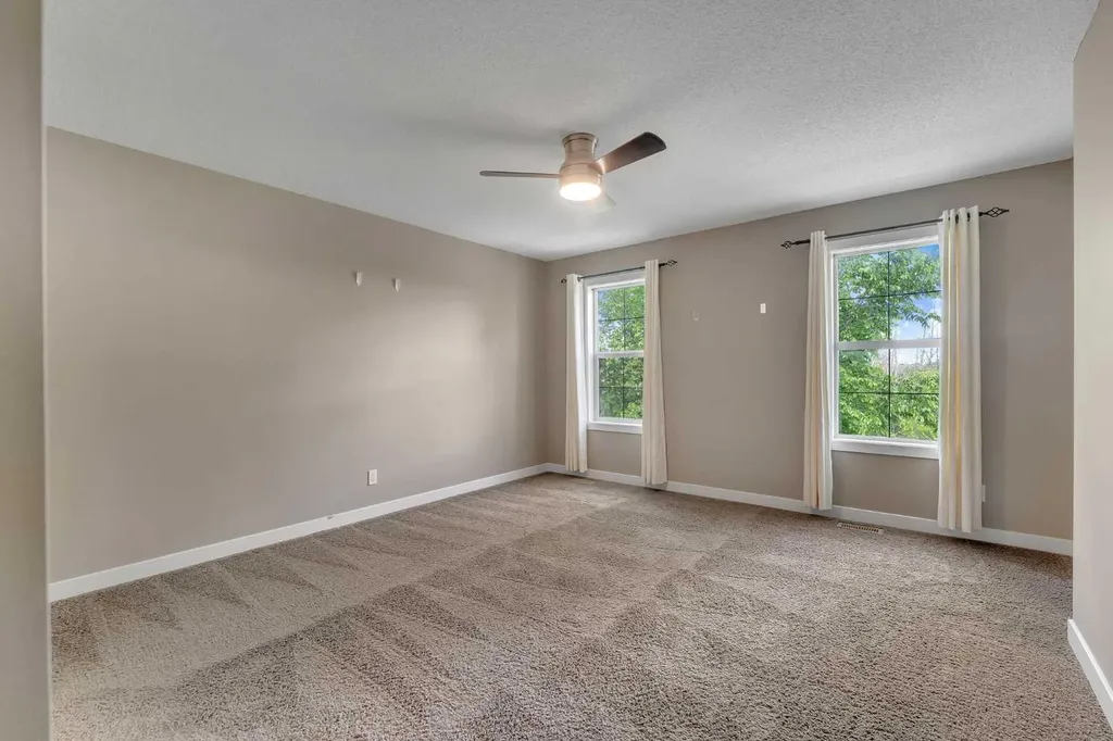 240 Elgin Meadows Way SE Calgary AB T2Z0R9