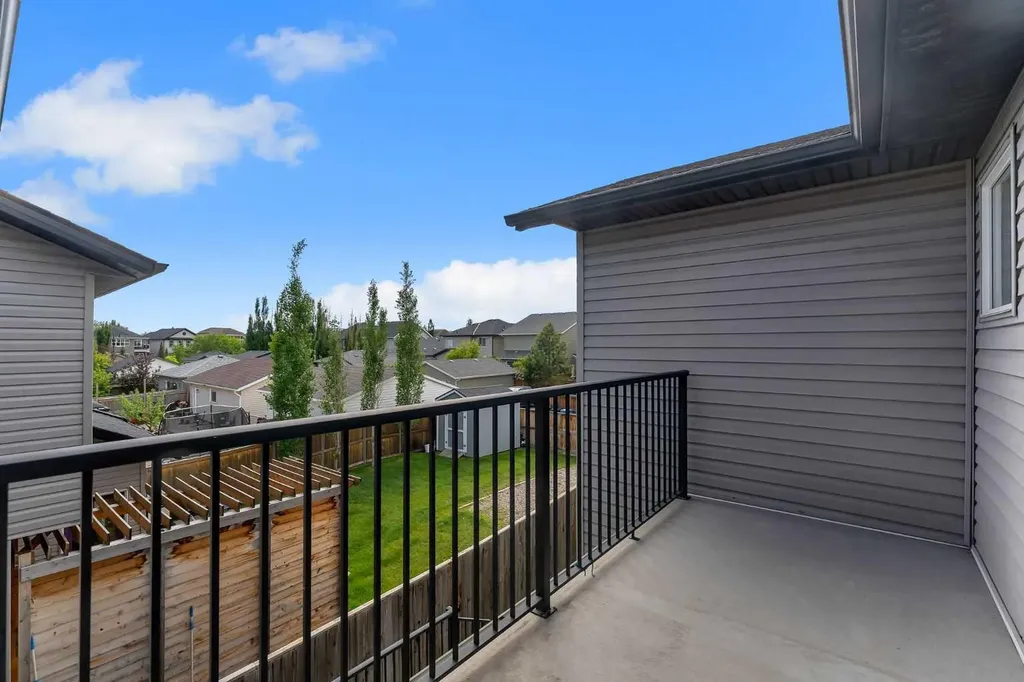 240 Elgin Meadows Way SE Calgary AB T2Z0R9
