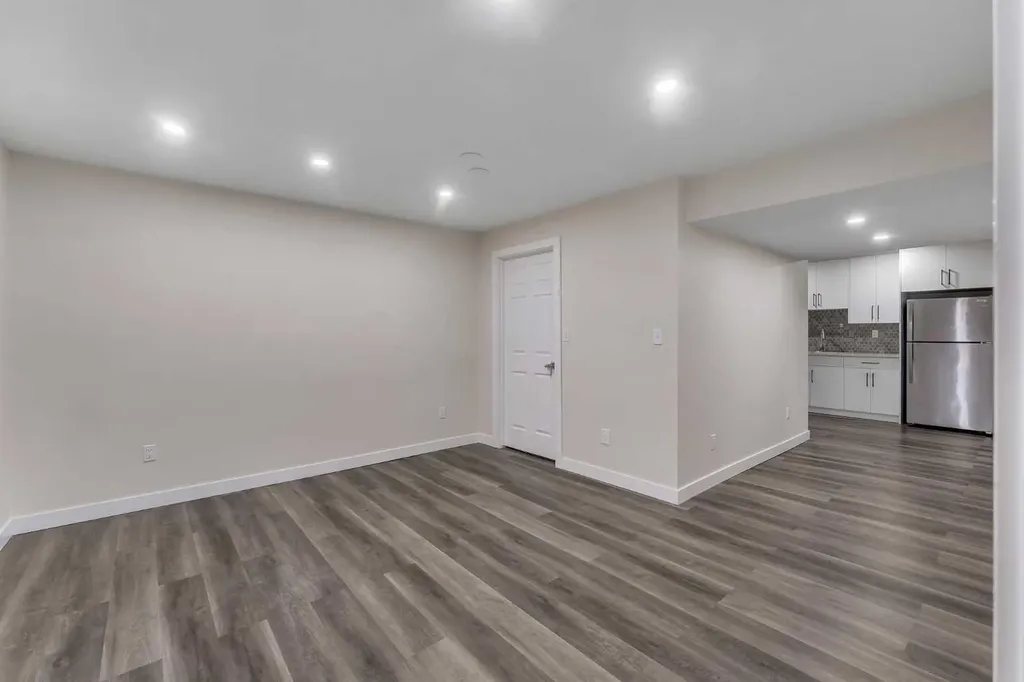 240 Elgin Meadows Way SE Calgary AB T2Z0R9