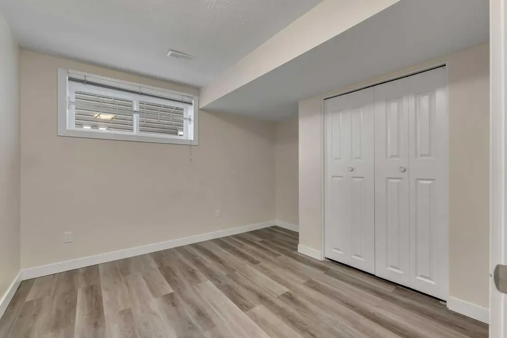 240 Elgin Meadows Way SE Calgary AB T2Z0R9