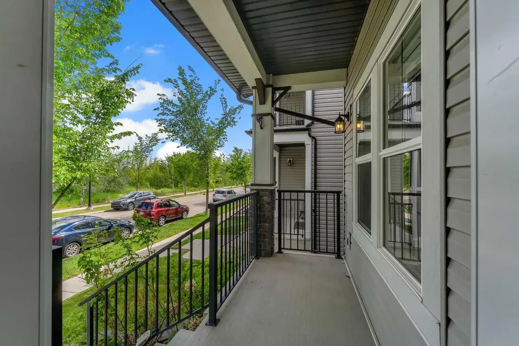 240 Elgin Meadows Way SE Calgary AB T2Z0R9