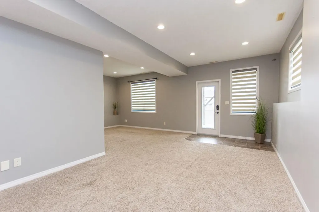 101 Valley Crescent Blackfalds AB T4M 0J7