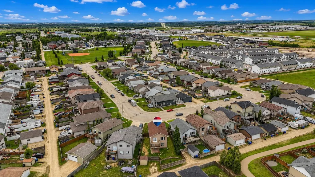 101 Valley Crescent Blackfalds AB T4M 0J7