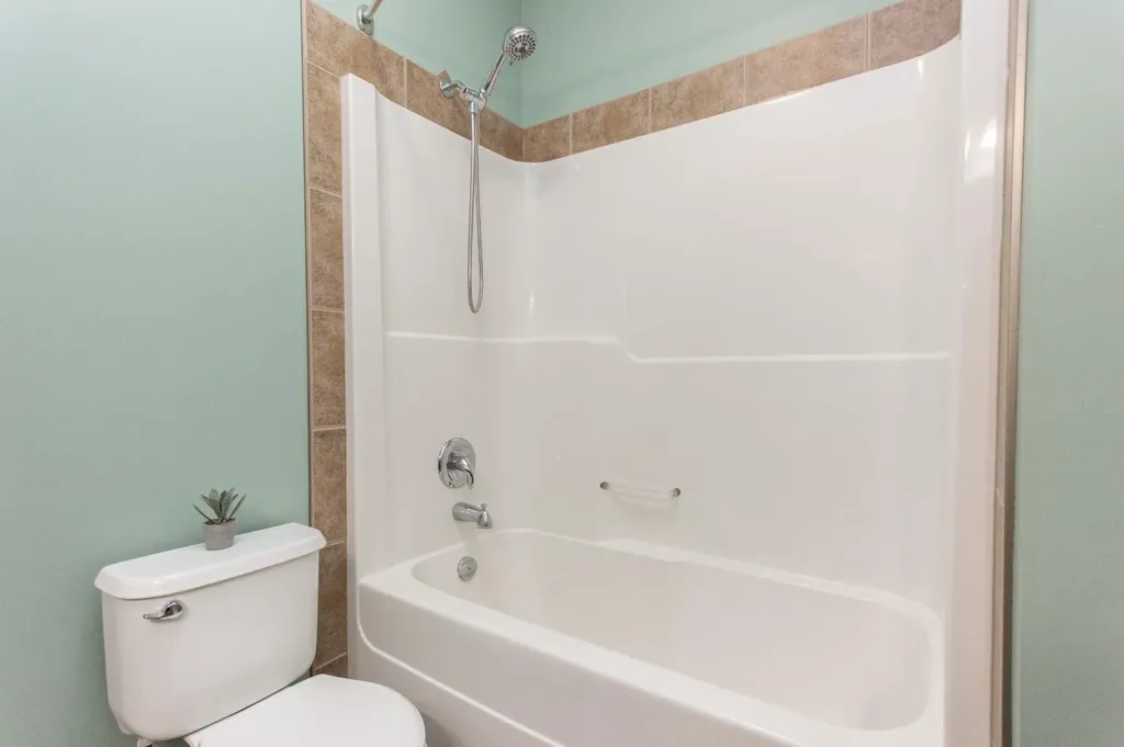 101 Valley Crescent Blackfalds AB T4M 0J7