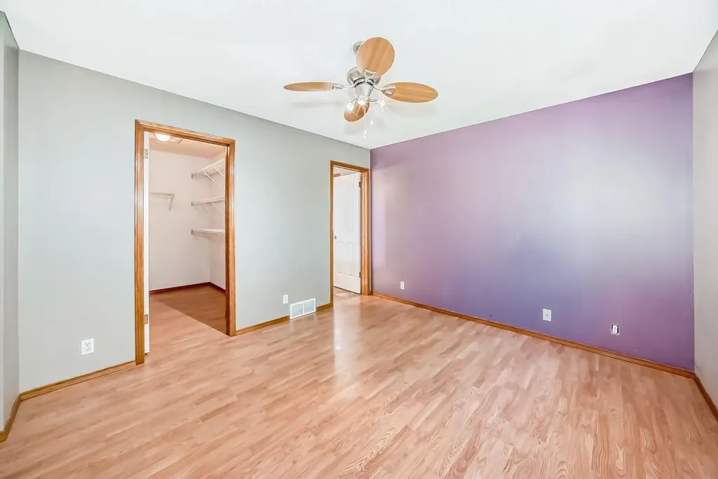 105 Tuscany Way NW Calgary AB T3L 2A4