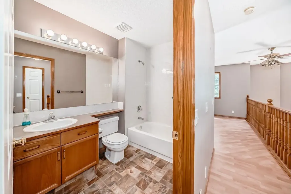 105 Tuscany Way NW Calgary AB T3L 2A4