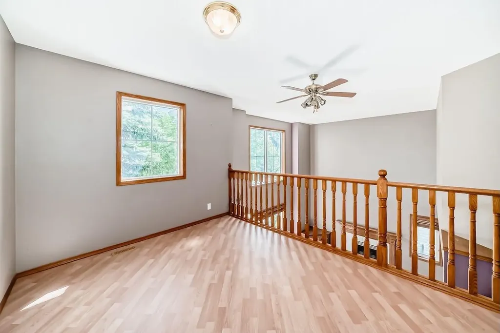 105 Tuscany Way NW Calgary AB T3L 2A4