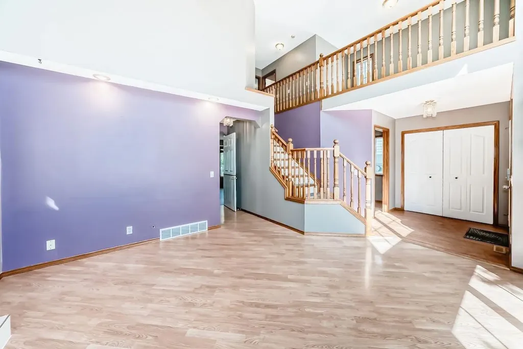 105 Tuscany Way NW Calgary AB T3L 2A4
