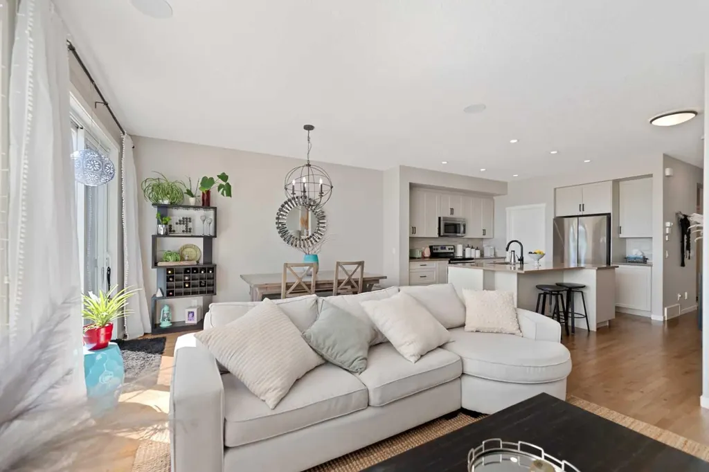 124 Masters Crescent SE Calgary AB T3M2M9