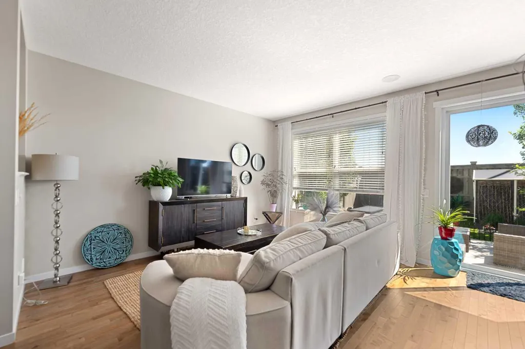 124 Masters Crescent SE Calgary AB T3M2M9