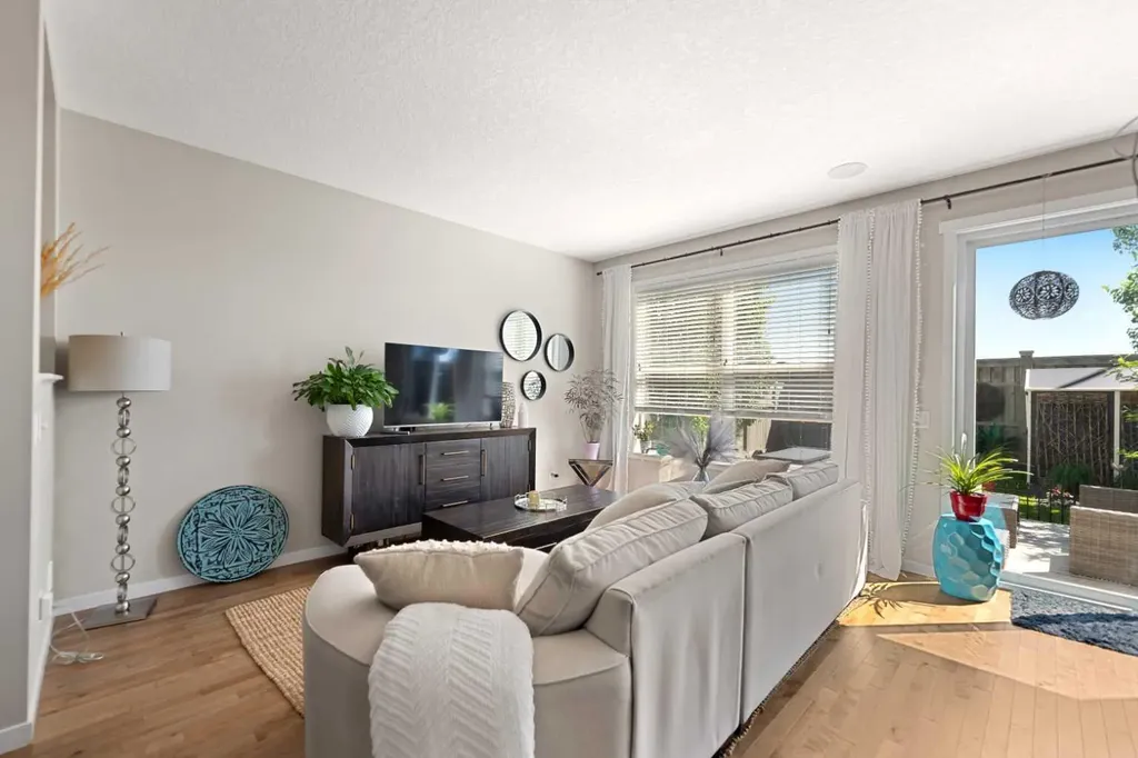 124 Masters Crescent SE Calgary AB T3M2M9