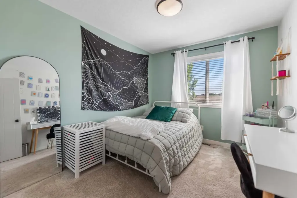 124 Masters Crescent SE Calgary AB T3M2M9