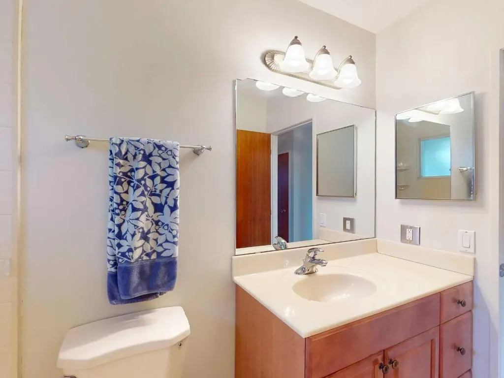 548 Mcintosh Road NE Calgary AB T2E 5Z3
