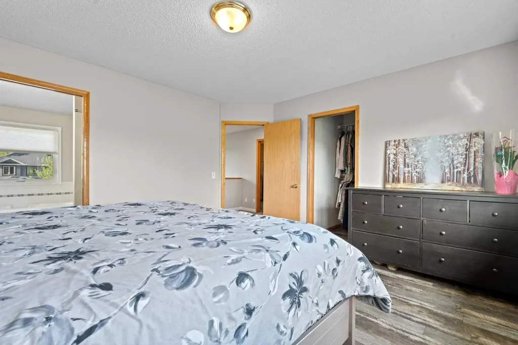 60 Chaparral Way SE Calgary AB T2X 3K6