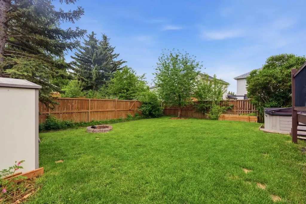 60 Chaparral Way SE Calgary AB T2X 3K6