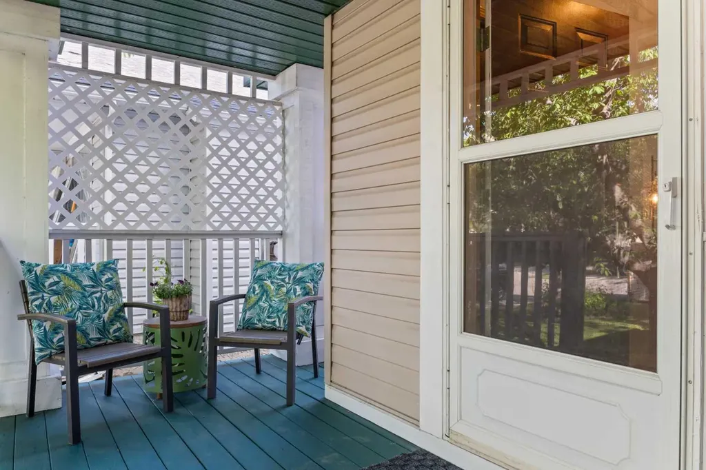 60 Chaparral Way SE Calgary AB T2X 3K6