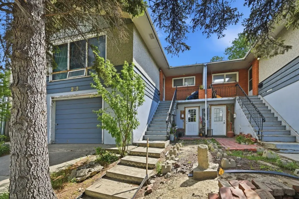203 42 Avenue SW Calgary AB T2S1A7