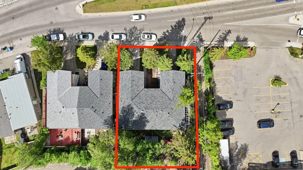 203 42 Avenue SW Calgary AB T2S1A7