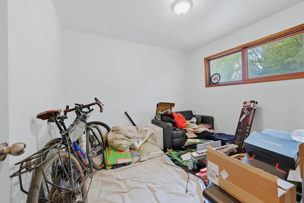 203 42 Avenue SW Calgary AB T2S1A7
